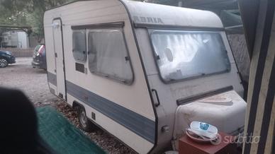 roulotte Adria 400 t