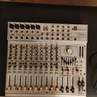 mixer audio professional