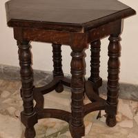 Sgabello d'epoca stile neo-rinascimento