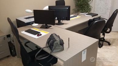 Arredamento per ufficio pari al nuovo