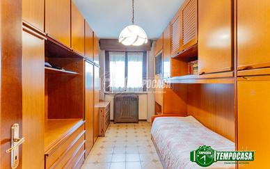 AMPIO E LUMINOSO 5 LOCALI CON DOPPI SERVIZI