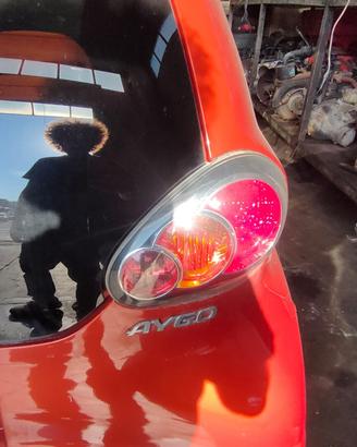 TOYOTA AYGO 2005 STOP POSTERIORE SX/DX