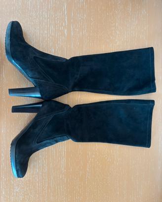 Stivali neri con il tacco