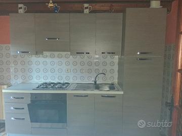  cucina usata ma in buono stato