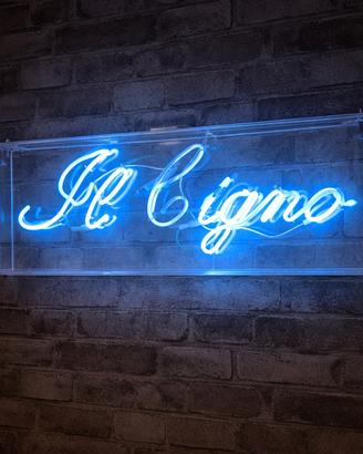 Insegna luminosa al neon