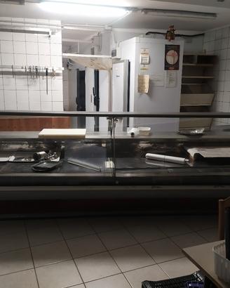 vetrina bancone refrigerato 