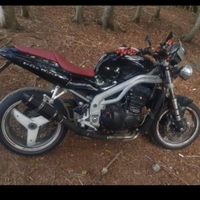 Triumph 955i collaudata nera ben tenuta