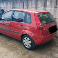Ford fiesra 1.4  diesel  Neopatentati-trattabile