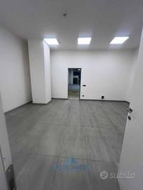 Immobile di 1820 m² a Nola
