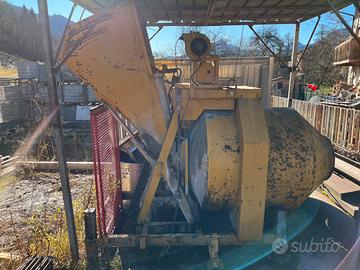 Betoniera autocaricante usata