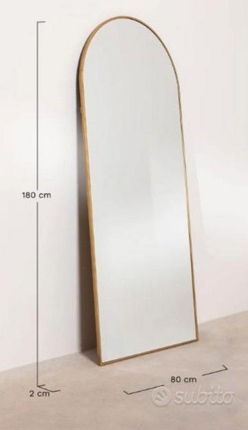 Specchio da parete nuovo sklum - Arredamento e Casalinghi In vendita a  Venezia