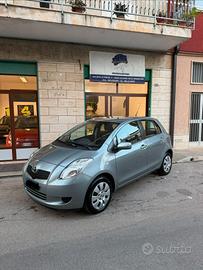 Toyota Yaris 1.0 5 porte