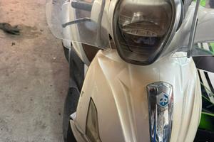 Ricambi piaggio beverly 300