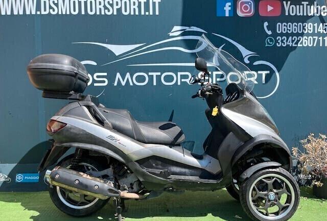 Piaggio MP3 400 CARBON