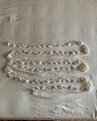 Pizzo merletto all'uncinetto fatto a mano vintage