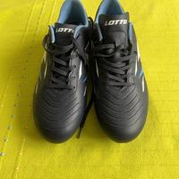 Scarpe da calcetto Lotto nuove n.40 – mai usate