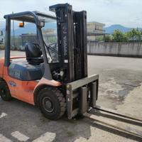 Carrello elevatore Toyota Diesel 25