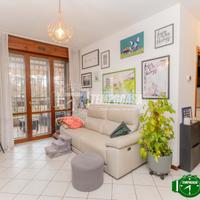 2 locali termo-autonomo con 2 terrazze.