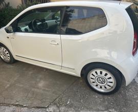 VOLKSWAGEN up - 2011