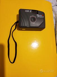 Macchina fotografica a rullini