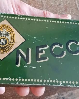VECCHIA SCATOLA DI LATTA "V. NECCHI" VINTAGE 