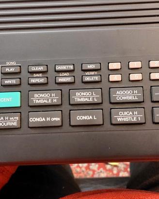 yamaha RX21L drum machine