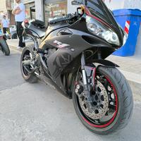 Yamaha yzf r1 (2006/2007)