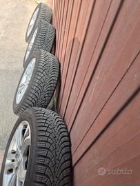  gomme invernali comprese di cerchio