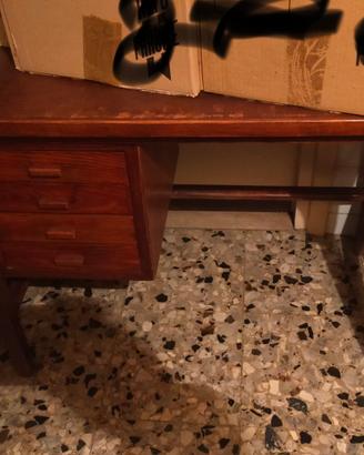 mobile in legno 