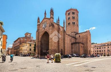 3 LOCALI A PIACENZA