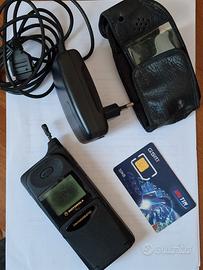 Telefono Motorola 8700 International