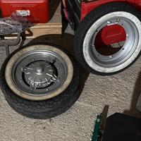 Cerchi Vespa 50  con modifica completi di gomme.