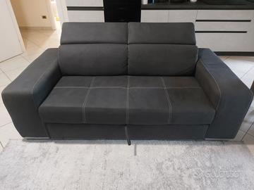 Divano Relax 3 posti con meccanismo estraibile