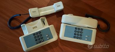 coppia di telefoni sirio sip tim giugiaro