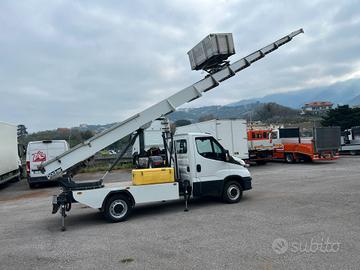 IVECO DAILY 35S14 SCALA MOBILE BOCKER 33,5m