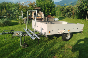 Rimorchio per.auto con targa propria