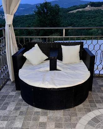Divano da giardino