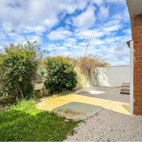 Semindipendente con cortile e terrazza