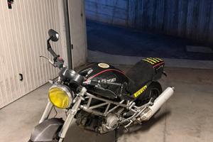 Ducati monster 2004