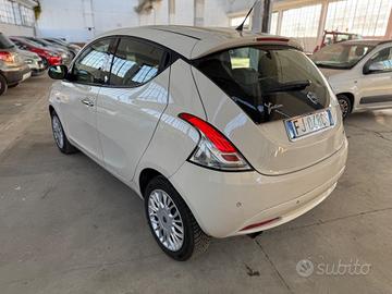 Lancia Ypsilon 1.2 69 CV 5 porte GPL Ecochic Unyca