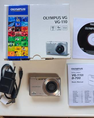 Olympus VG-110 12.0MP Fotocamera Digitale Completa