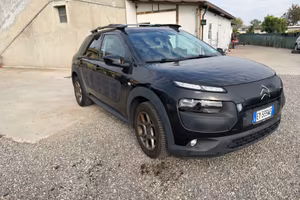 Citroen C4 Cactus PureTech 82 Shine