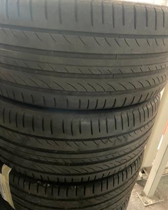Pneumatici 245/45-19 Pirelli usati