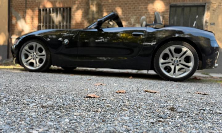 bella bmw z4