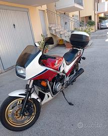 Honda vf750 f