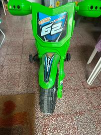 Moto cross elettrica con rotelle bambini