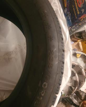 Gomme neve 235/60 r18