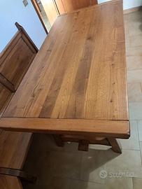 Tavolo in massello di castagno con giropanca