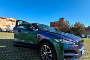 jaguar f-pace colore camaleonte 