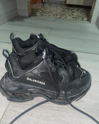 balenciaga triple S